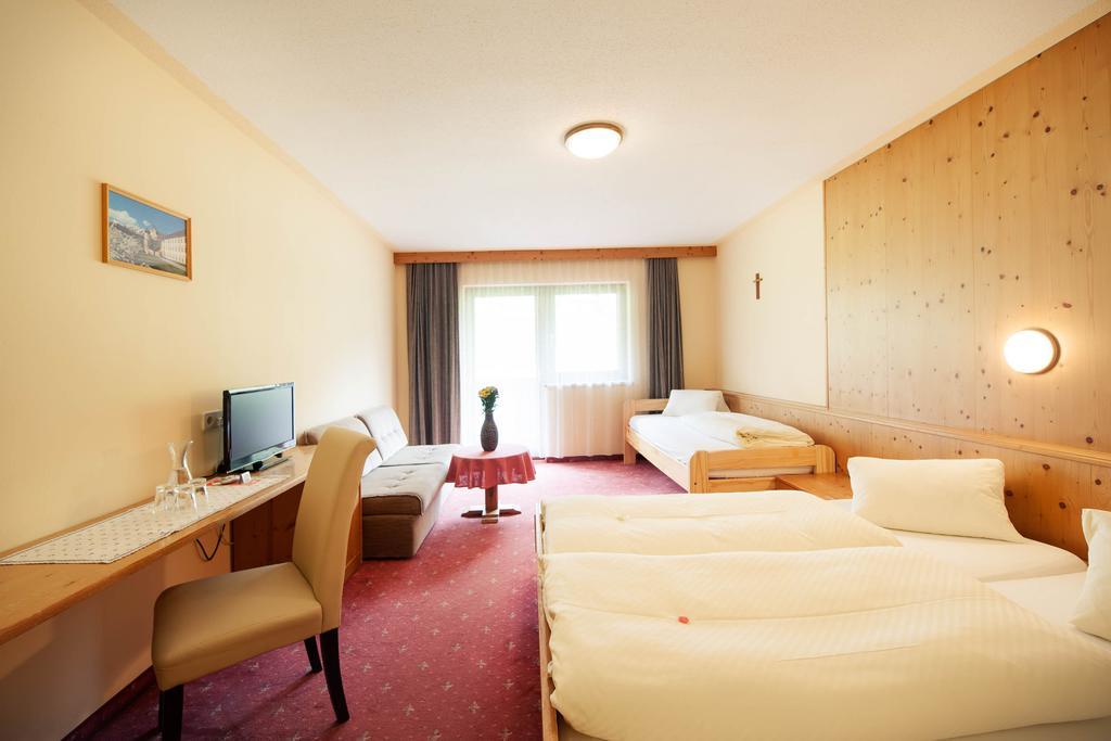 Hotel Steuxner Neustift im Stubaital Bilik gambar