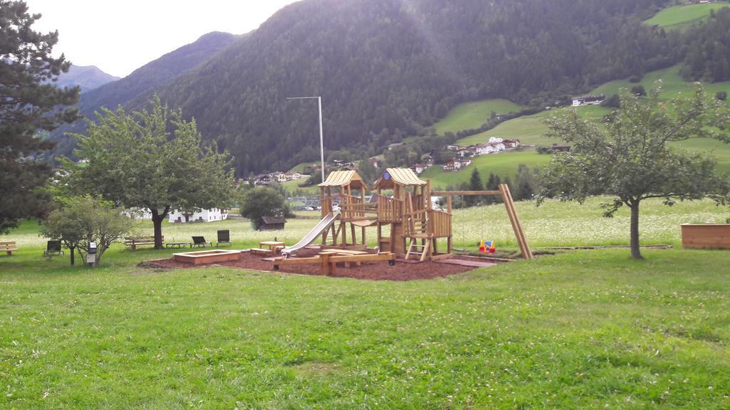 Hotel Steuxner Neustift im Stubaital Luaran gambar