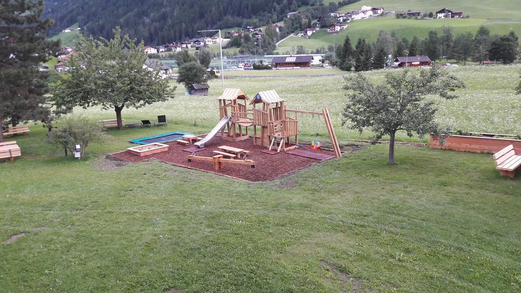 Hotel Steuxner Neustift im Stubaital Luaran gambar